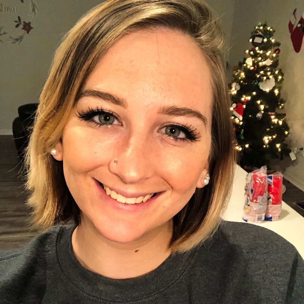 Meet your Posher, Andrea